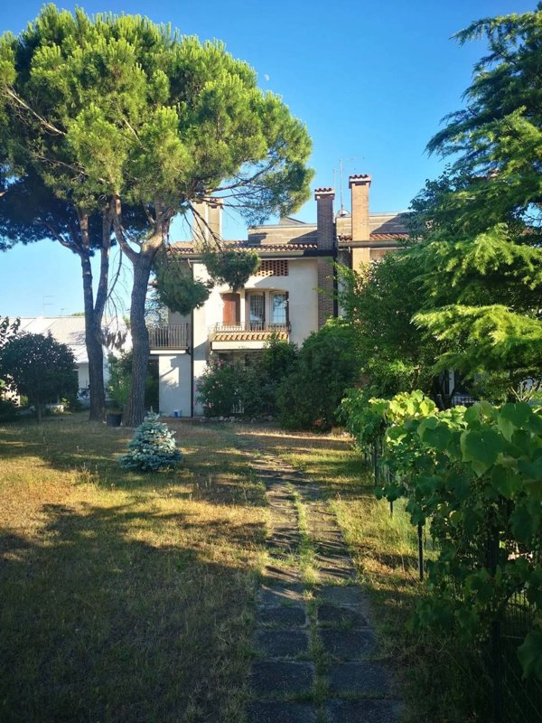 casa indipendente in vendita a Jesolo