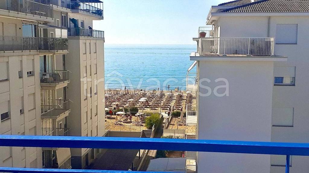appartamento in vendita a Jesolo in zona Lido