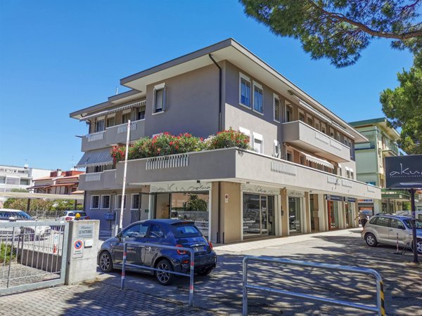 appartamento in vendita a Jesolo in zona Lido