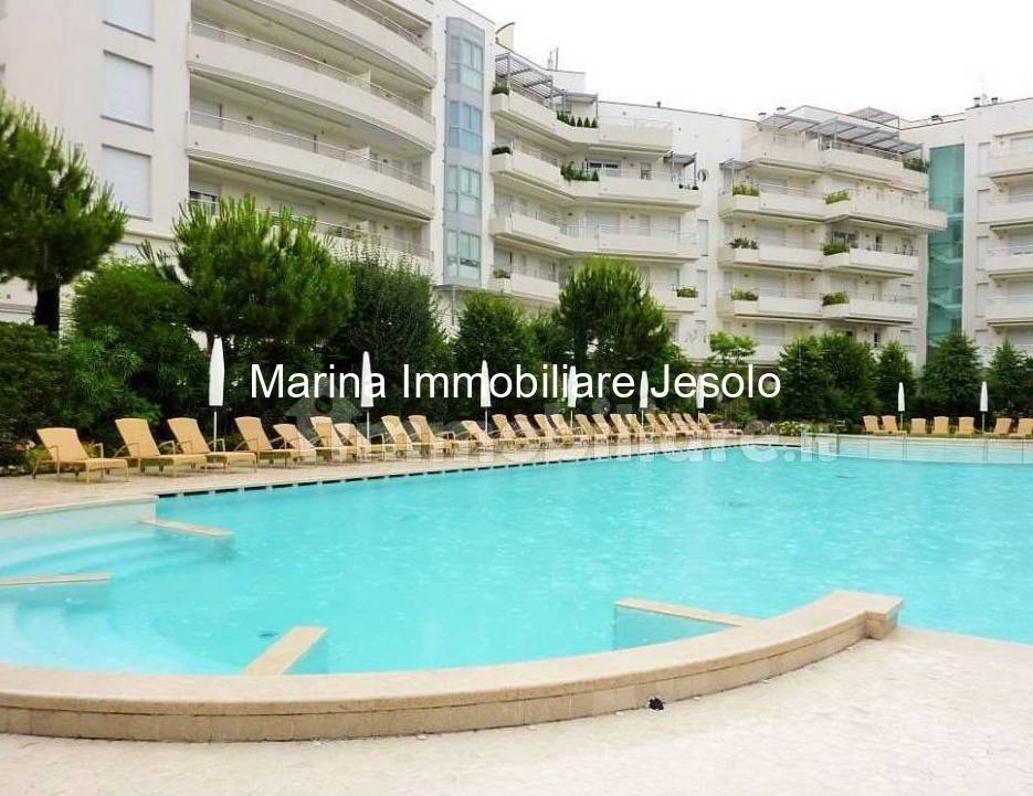 appartamento in vendita a Jesolo in zona Lido