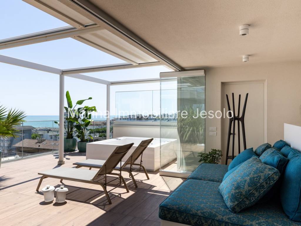appartamento in vendita a Jesolo in zona Lido