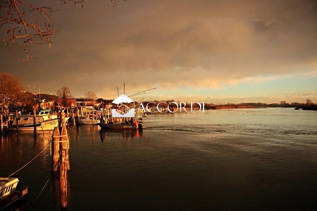 casa indipendente in vendita a Jesolo in zona Lido