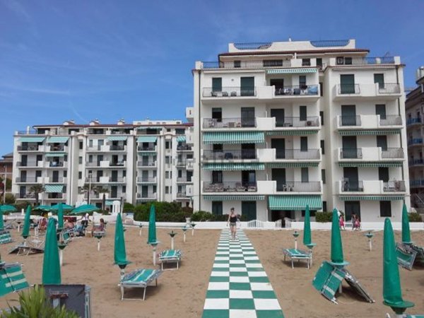 appartamento in vendita a Jesolo in zona Lido