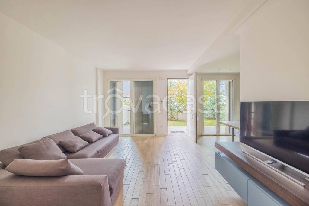casa indipendente in vendita a Jesolo