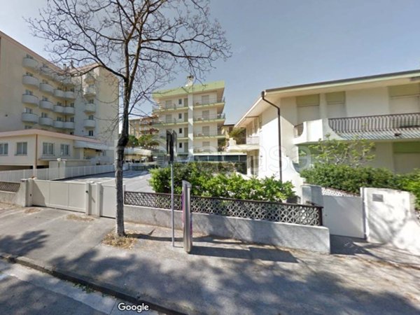 appartamento in vendita a Jesolo in zona Lido