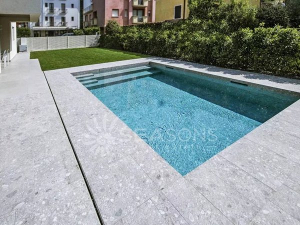 casa indipendente in vendita a Jesolo in zona Lido