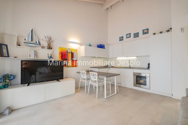 appartamento in vendita a Jesolo in zona Lido
