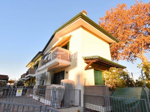 casa indipendente in vendita a Jesolo in zona Lido