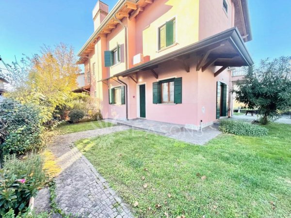 casa indipendente in vendita a Jesolo in zona Lido