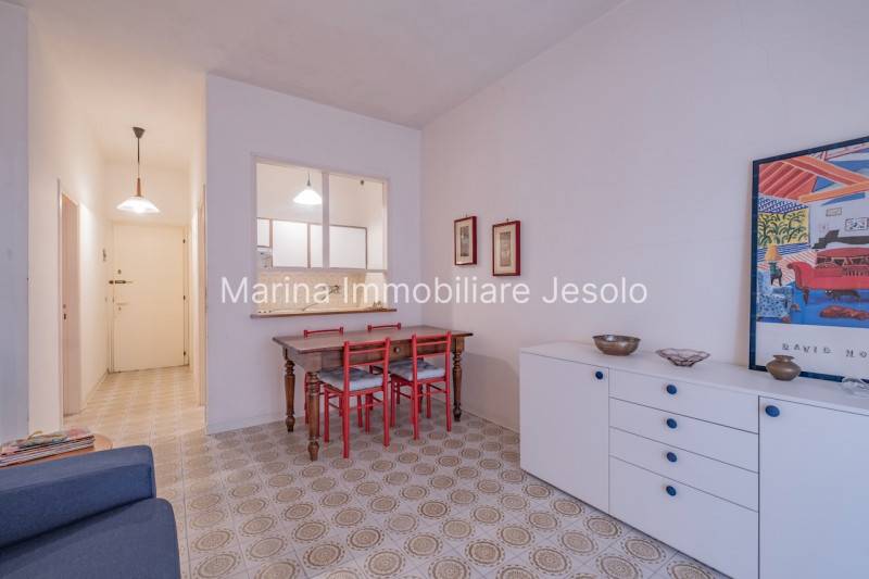 appartamento in vendita a Jesolo in zona Lido