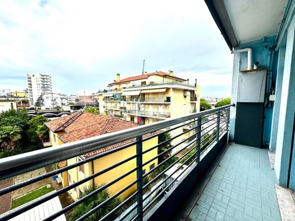 appartamento in vendita a Jesolo in zona Lido