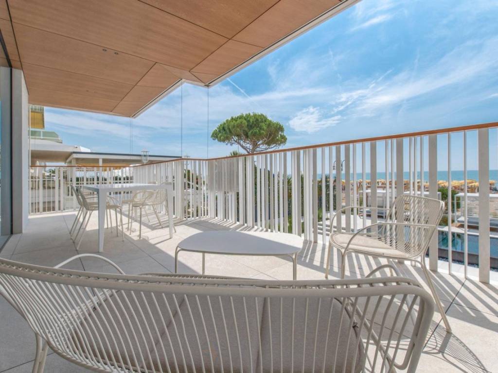 appartamento in vendita a Jesolo in zona Lido
