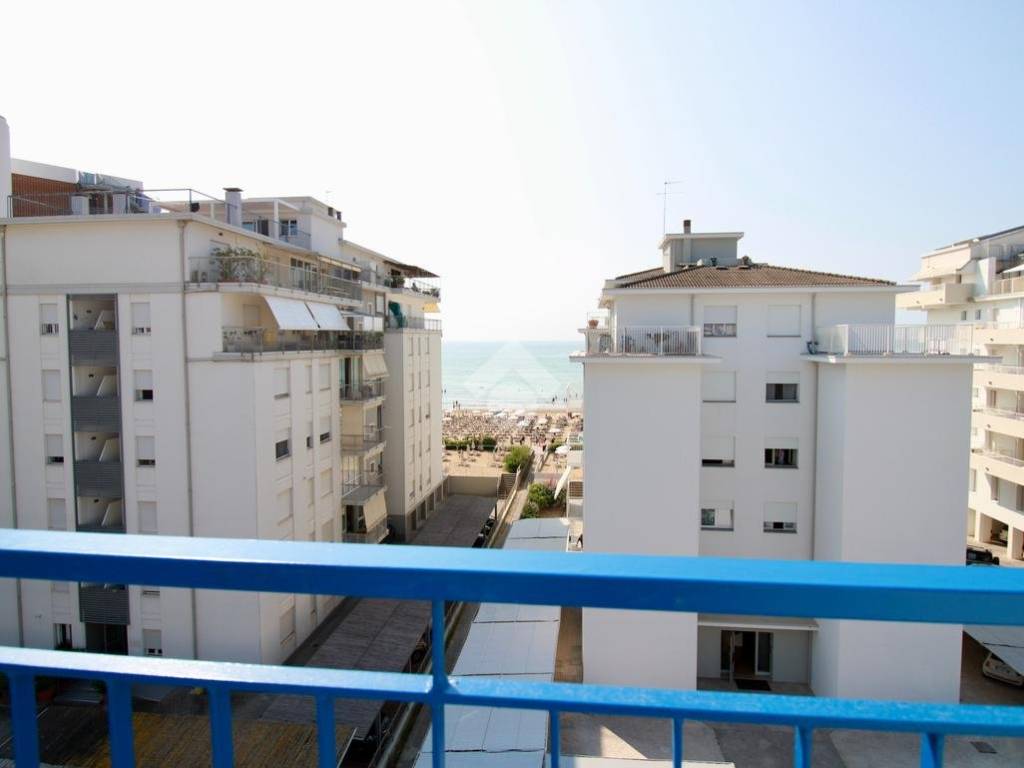 appartamento in vendita a Jesolo in zona Lido