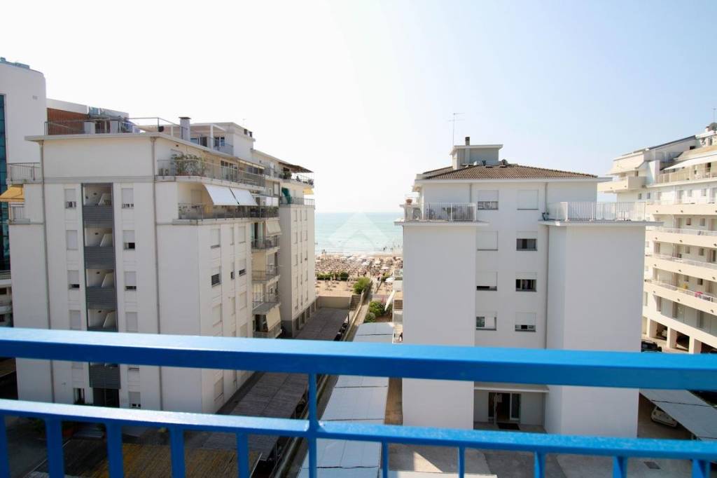 appartamento in vendita a Jesolo in zona Lido