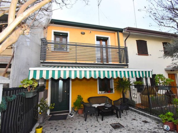 casa indipendente in vendita a Jesolo