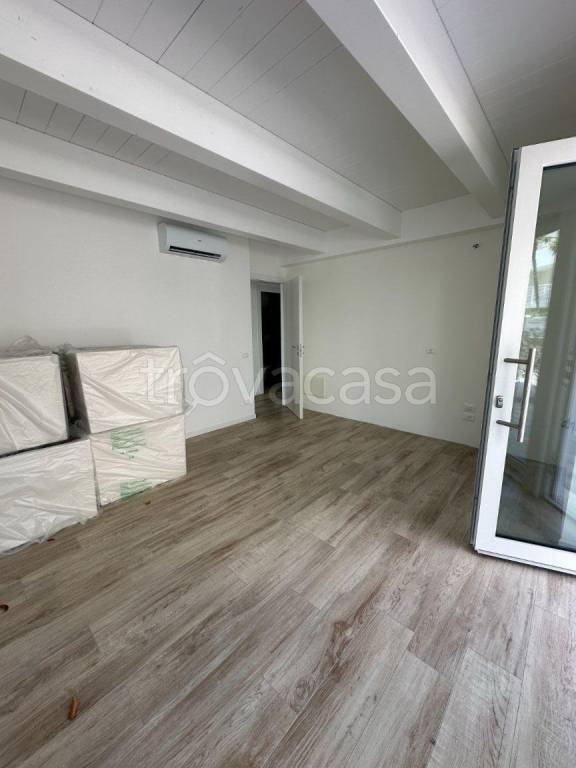 appartamento in vendita a Jesolo in zona Lido