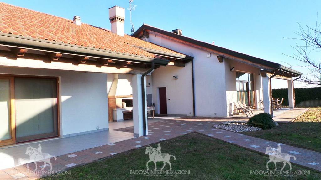 casa indipendente in vendita a Jesolo