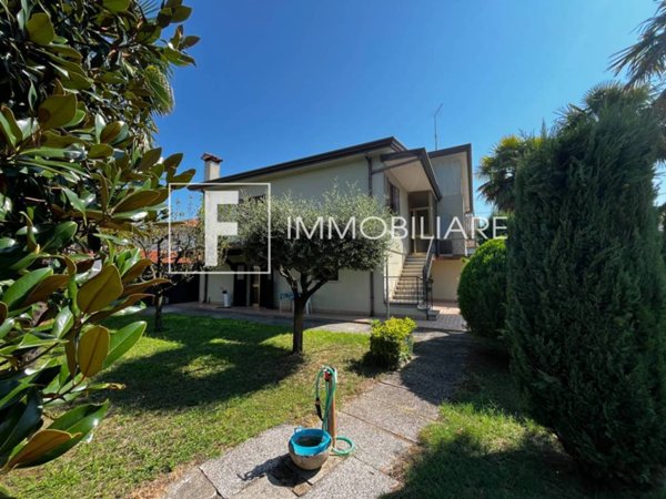 casa indipendente in vendita a Jesolo