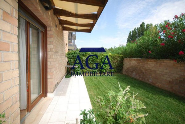 casa indipendente in vendita a Jesolo