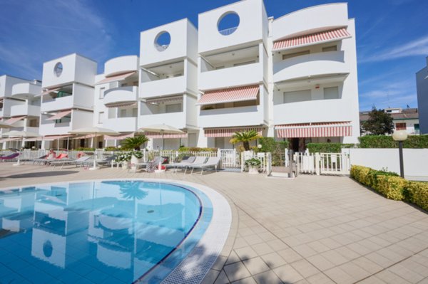 appartamento in vendita a Jesolo in zona Lido