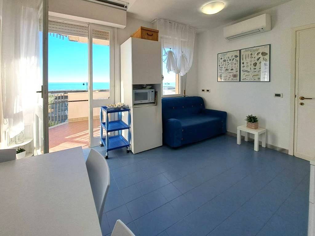 appartamento in vendita a Jesolo in zona Lido