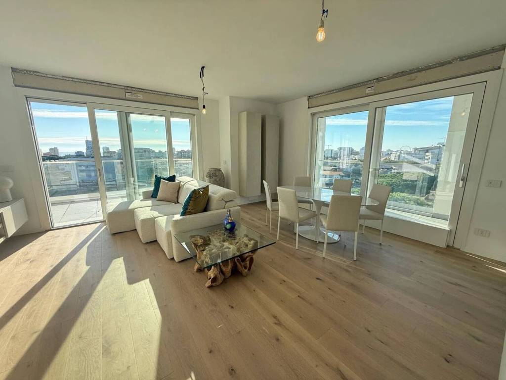 appartamento in vendita a Jesolo in zona Lido