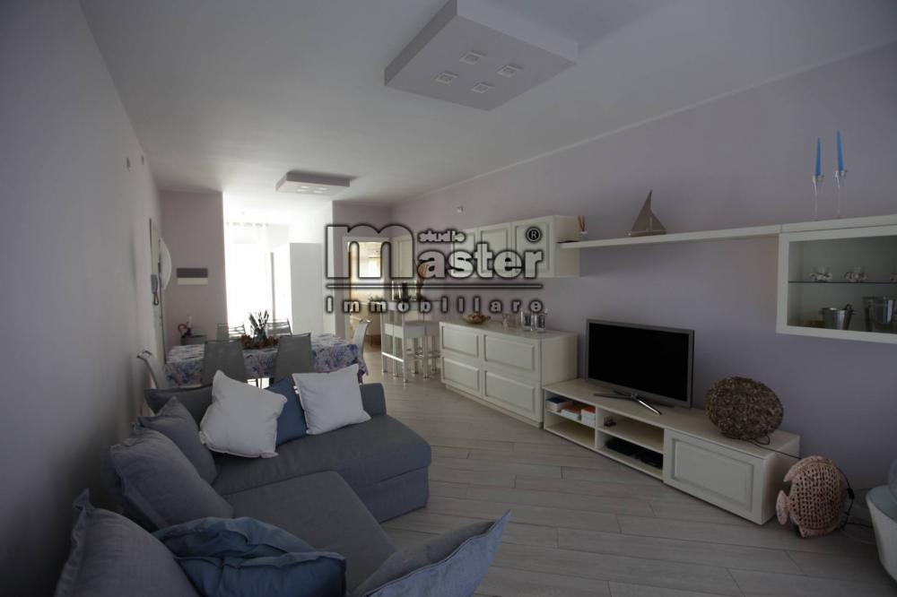 appartamento in vendita a Jesolo in zona Lido