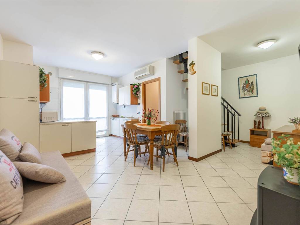 appartamento in vendita a Jesolo in zona Lido