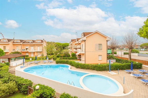 appartamento in vendita a Jesolo in zona Lido