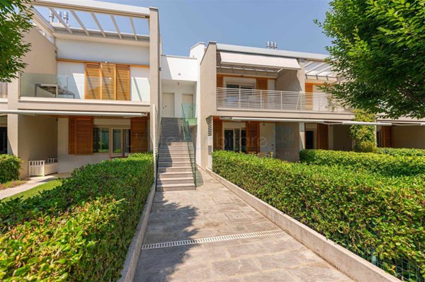 appartamento in vendita a Jesolo in zona Lido