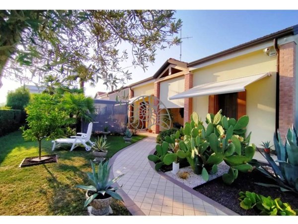 casa indipendente in vendita a Jesolo