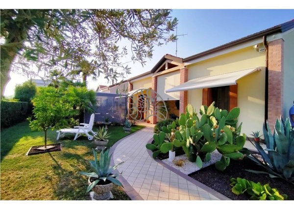 casa indipendente in vendita a Jesolo
