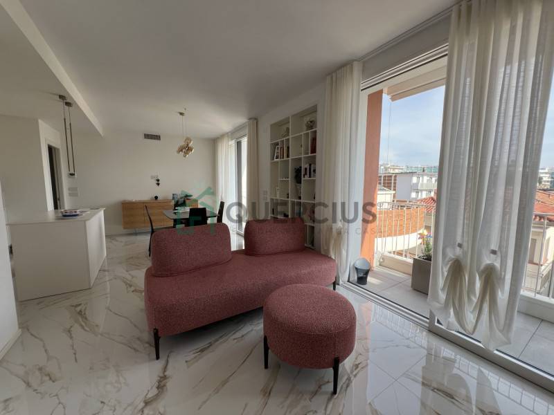 appartamento in vendita a Jesolo in zona Lido