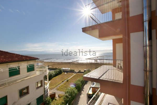 appartamento in vendita a Jesolo in zona Lido