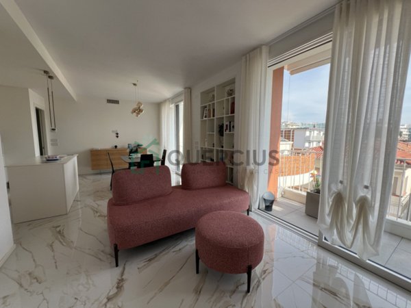 appartamento in vendita a Jesolo in zona Lido