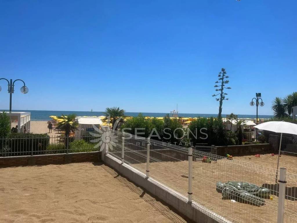 casa indipendente in vendita a Jesolo in zona Lido