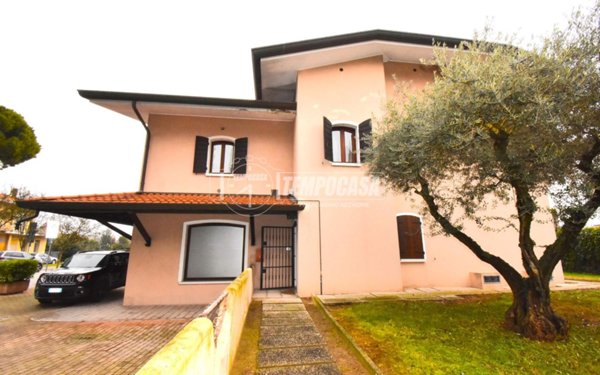 casa indipendente in vendita a Jesolo