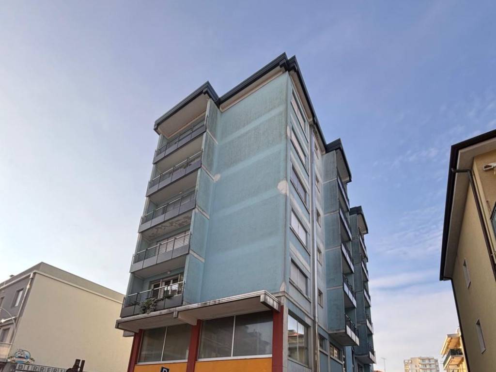appartamento in vendita a Jesolo in zona Lido