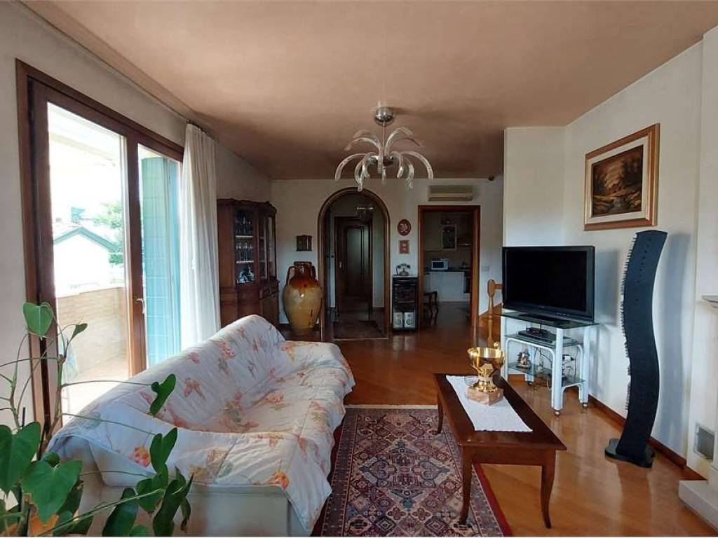 casa indipendente in vendita a Jesolo
