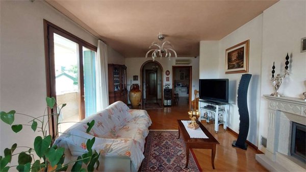 casa indipendente in vendita a Jesolo