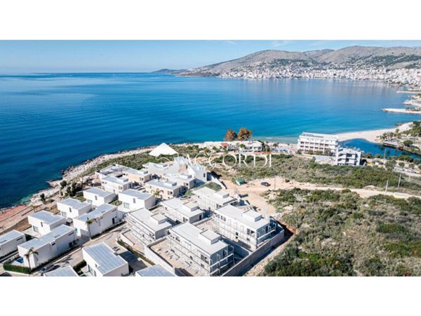 esavano in vendita a Jesolo in zona Lido