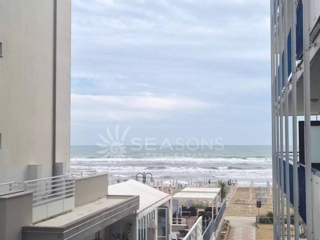 appartamento in vendita a Jesolo in zona Lido