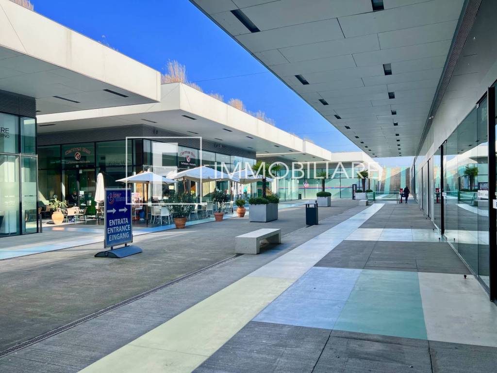 negozio in vendita a Jesolo