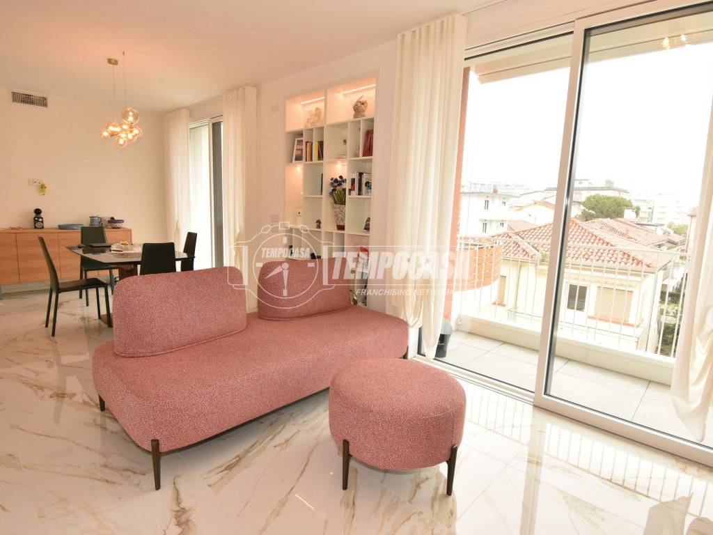 appartamento in vendita a Jesolo in zona Lido