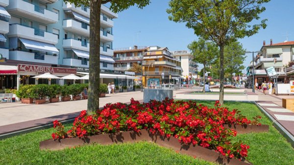 appartamento in vendita a Jesolo in zona Lido