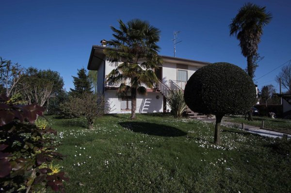 appartamento in vendita a Jesolo in zona Lido