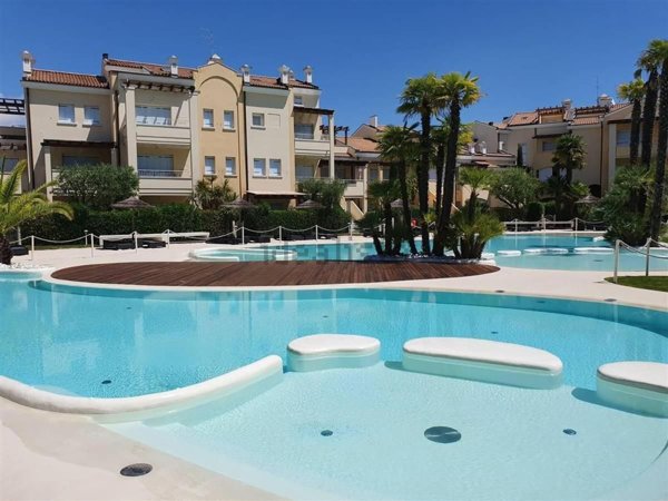 appartamento in vendita a Jesolo in zona Lido