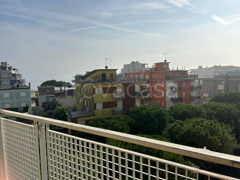 appartamento in vendita a Jesolo in zona Lido