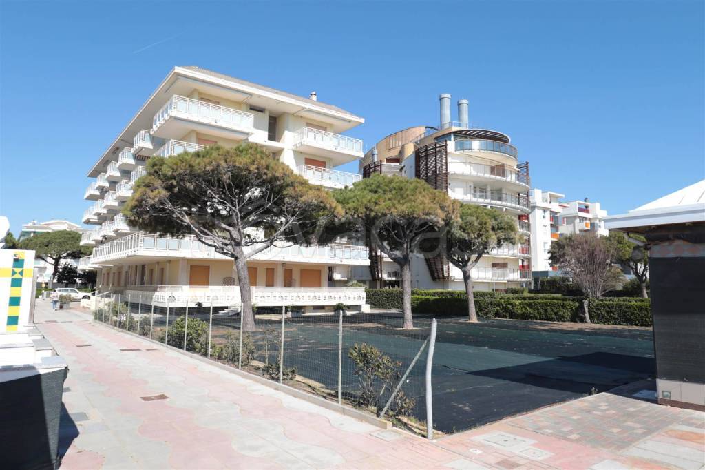 appartamento in vendita a Jesolo in zona Lido