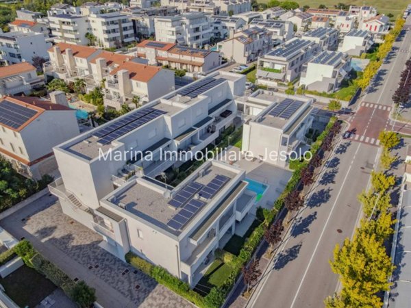 appartamento in vendita a Jesolo in zona Lido